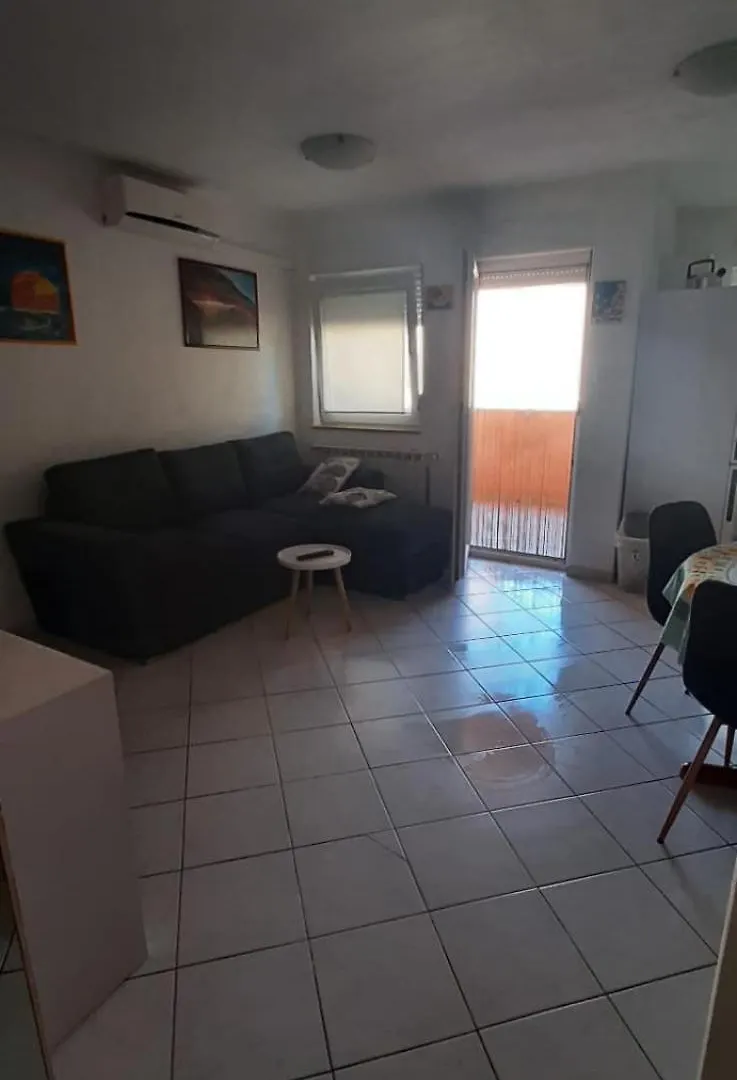 Apartman Romina Pula 0*,